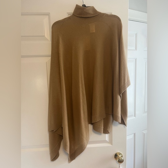 Michael Kors Cashmere Poncho - Picture 1 of 3